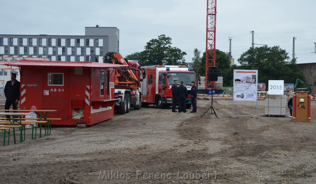 Erster Spatenstich Neues Feuerwehrzentrum Koeln Kalk Gummersbacherstr P018.JPG - Miklos Laubert